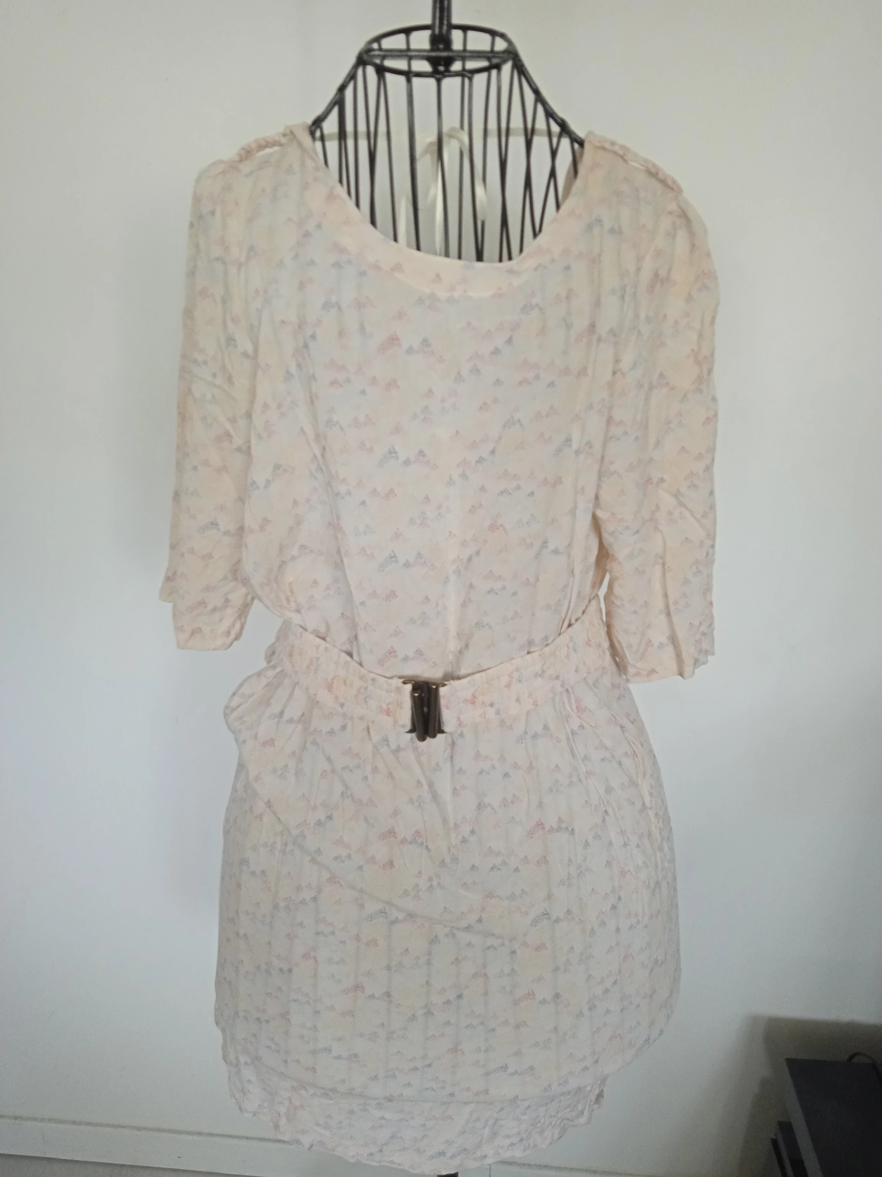 Robe d'été légère, dos nu, cozete taille 38/M